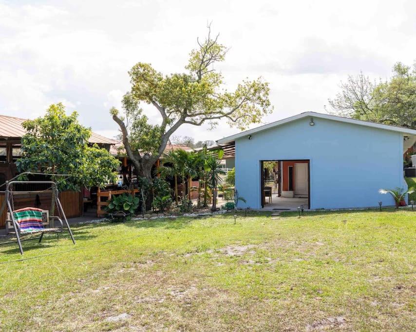 Tampa Bay Oasis Tarpon Springs Exterior foto